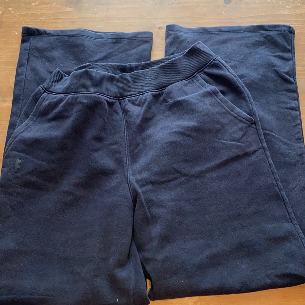 Woman’s under Armour wide leg sweat pants
